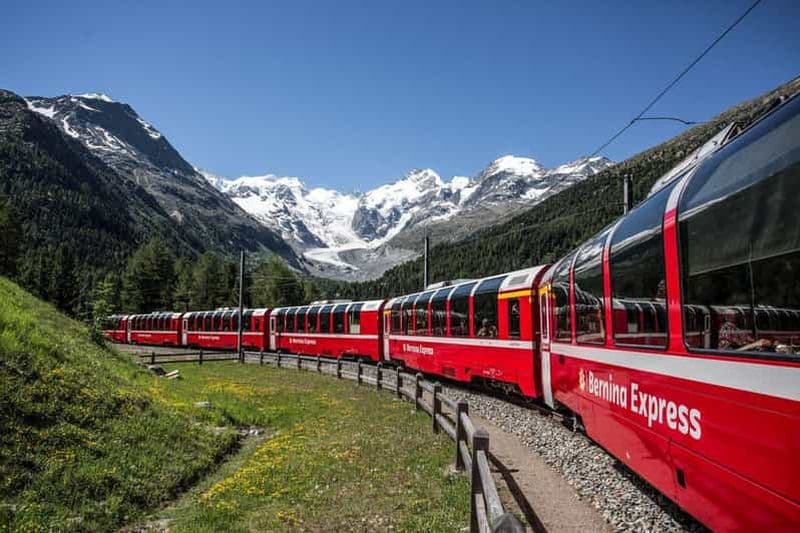 Billet Swiss Travel Pass : Voyage illimité en train, bus et bateau