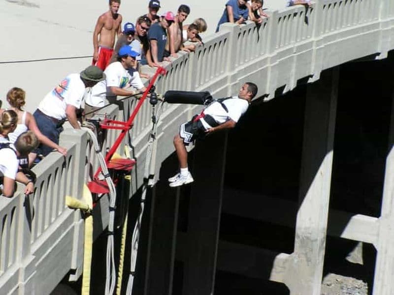 Billet Los Angeles : Excursion d'une journée de saut à l'élastique à Bridge To Nowhere