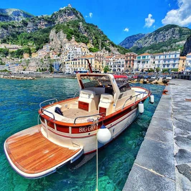 Billet Depuis Sorrento : Excursion en bateau à Positano et Amalfi avec transfert