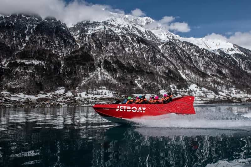 Billet Interlaken : Promenade hivernale en jetboat sur le lac de Brienz