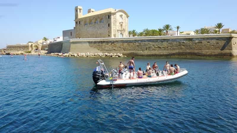 Billet Au départ d'Alicante : Excursion en bateau rapide sur l'île de Tabarca avec plongée en apnée