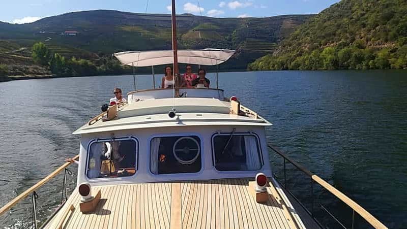 Billet Depuis Pinhão : croisière en yacht privé sur le fleuve Douro