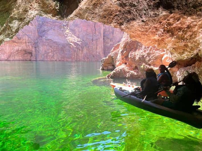 Billet Las Vegas : Kayak d'une demi-journée du fleuve Colorado à Emerald Cave