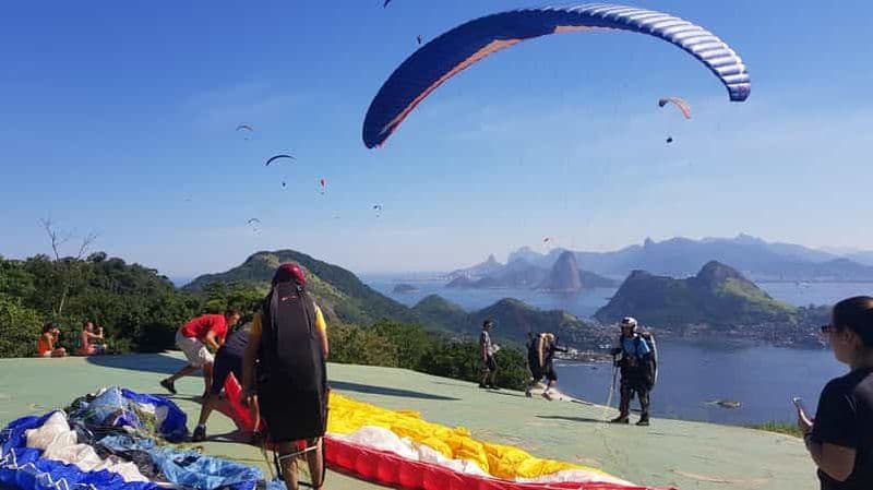 Billet Niterói : Expérience de parapente avec des photos et vidéos GoPro