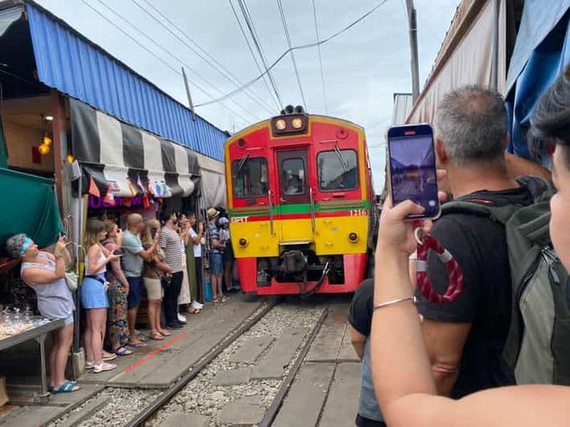 Billet Bangkok : marché flottant d'Amphawa, train et sortie en bateau