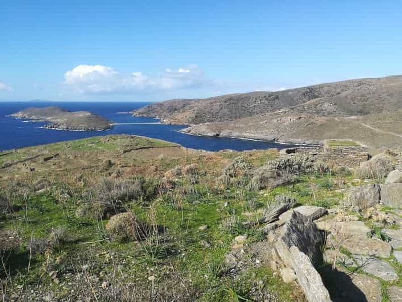 Billet Île de Kythnos : randonnée sur un sentier antique