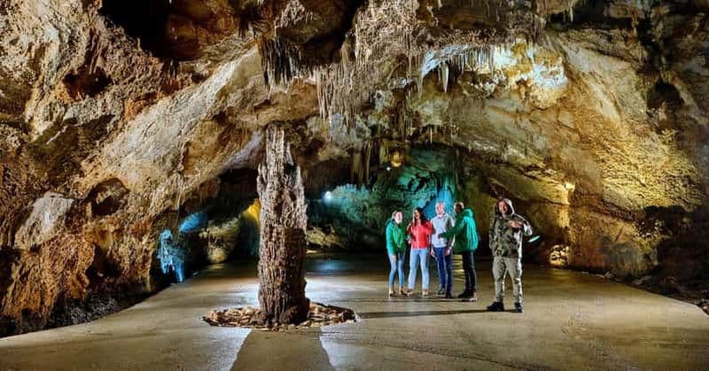 Billet Monténégro : Visite guidée de la grotte de Lipa avec transfert