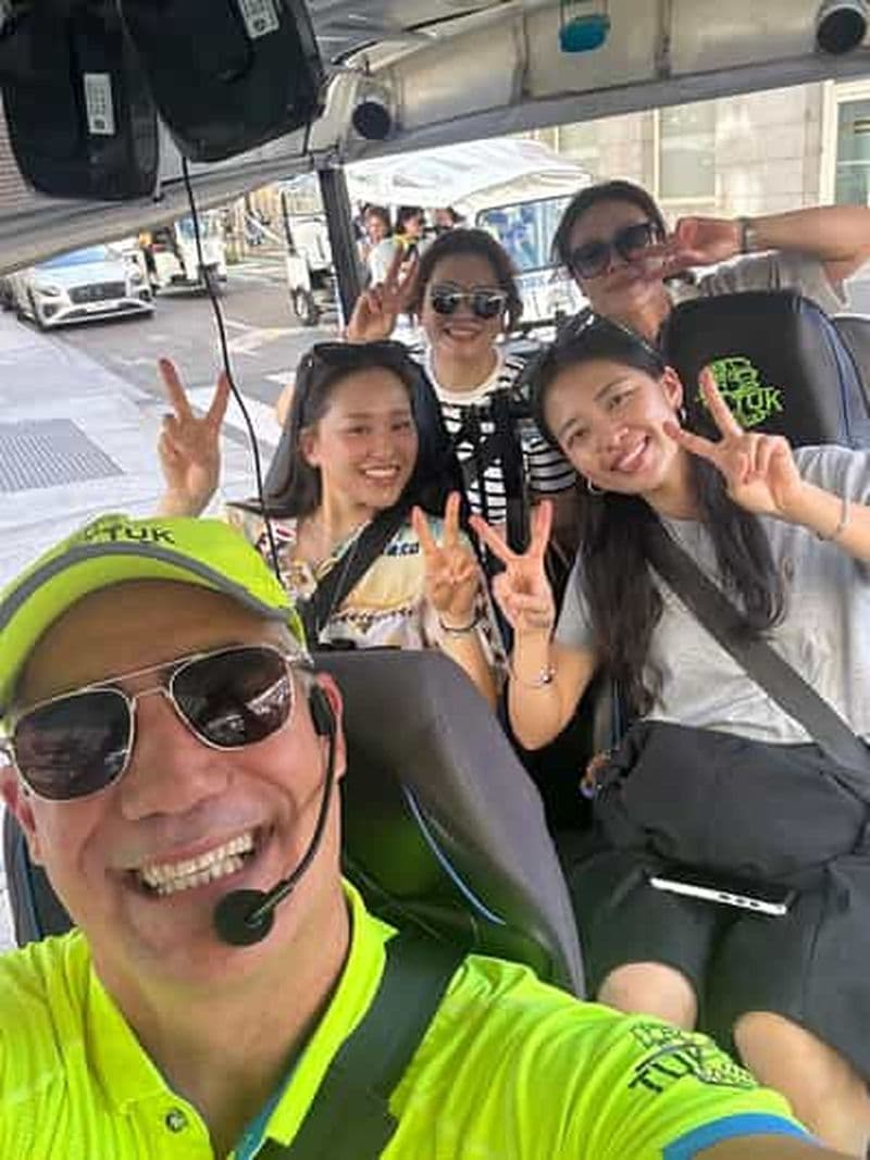 Billet Madrid : Tuk Tuk Privé Premium, prise en charge, monuments, photos et musée