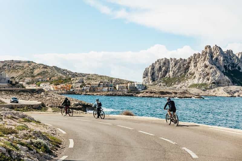 Billet Depuis Marseille : visite guidée en vélo électrique de la calanque de Sormiou