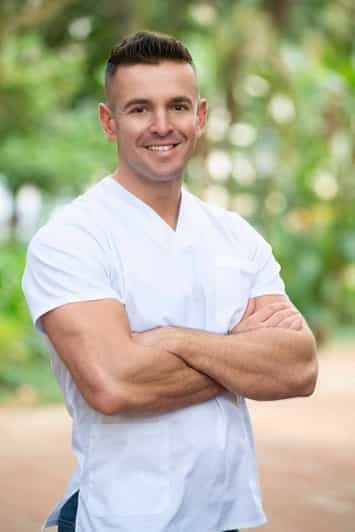 Billet Lisbonne : Massage des tissus profonds par un physiothérapeute