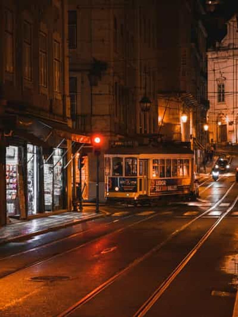 Billet Cascais : visite nocturne avec le casino d'Estoril et Lisbonne