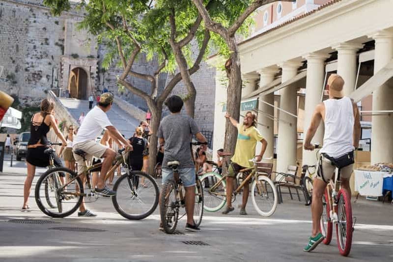 Billet Visite touristique privée à vélo de la ville d'Ibiza