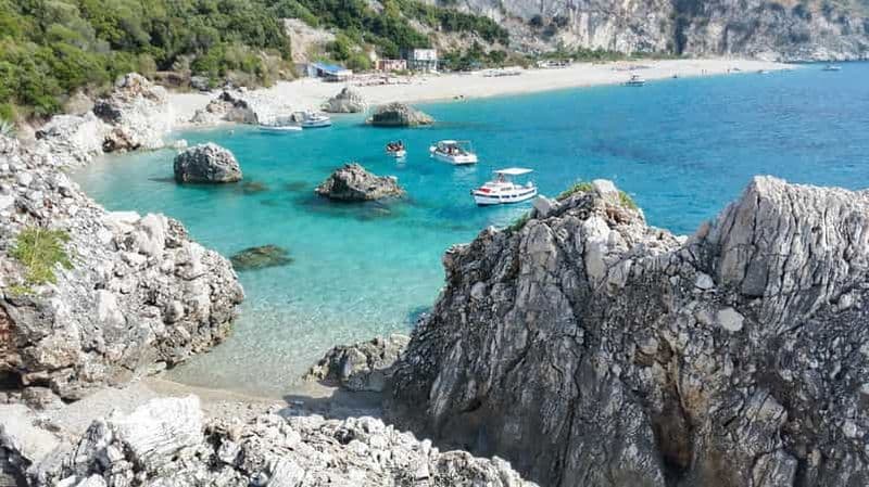 Billet Sarandë : Tour en bateau à Kroreza et grottes cachées avec plongée en apnée