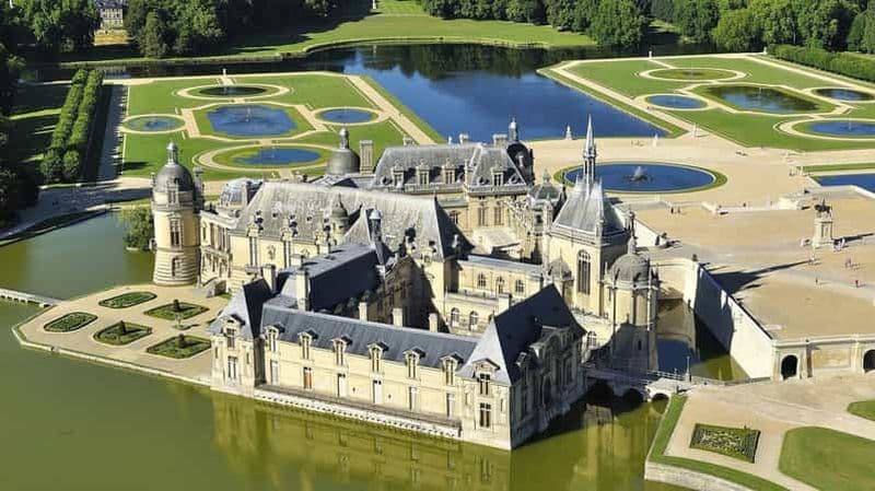 Billet Paris : Transfert privé Château Chantilly van 7 places 5H