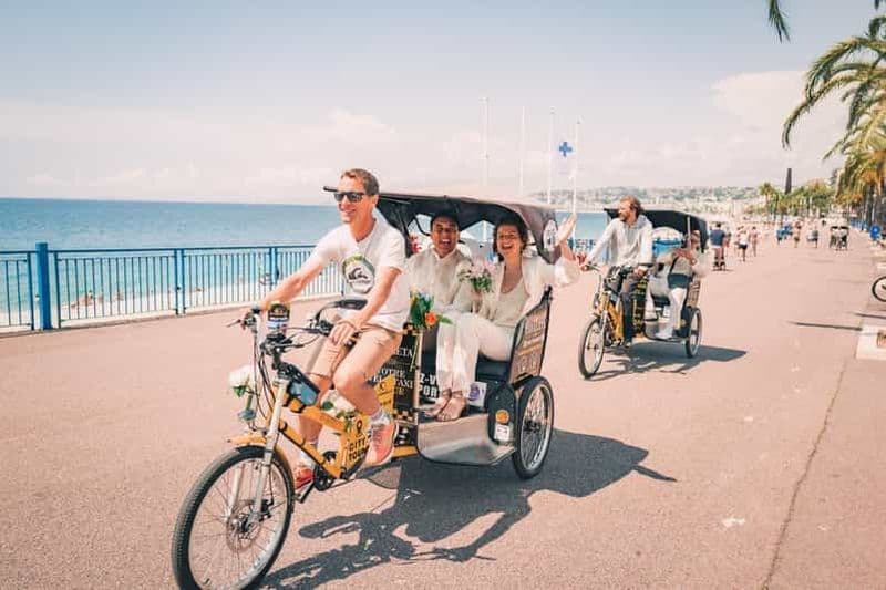 Billet Nice: City tour en famille en vélo Taxi électrique (4 sièges confort)