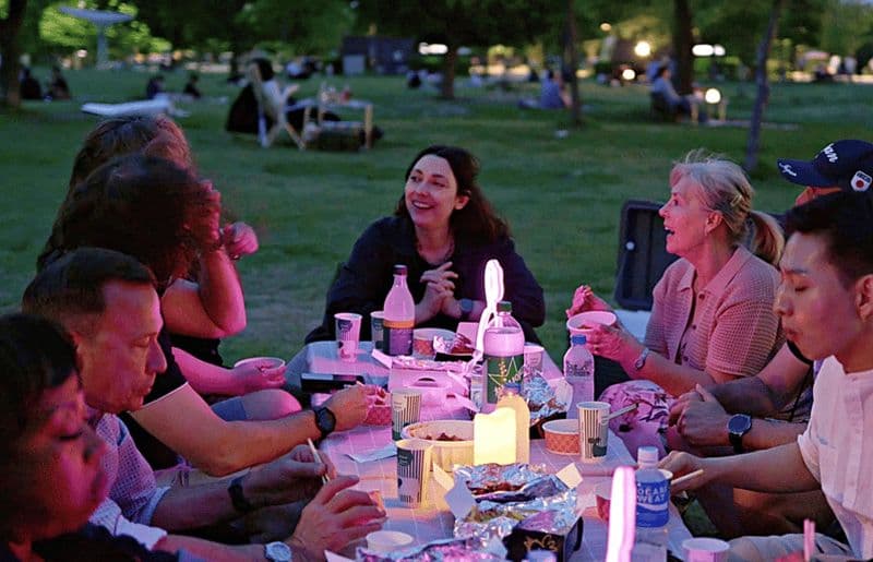 Billet Séoul : pique-nique nocturne sur le fleuve Han et jeux avec croisière