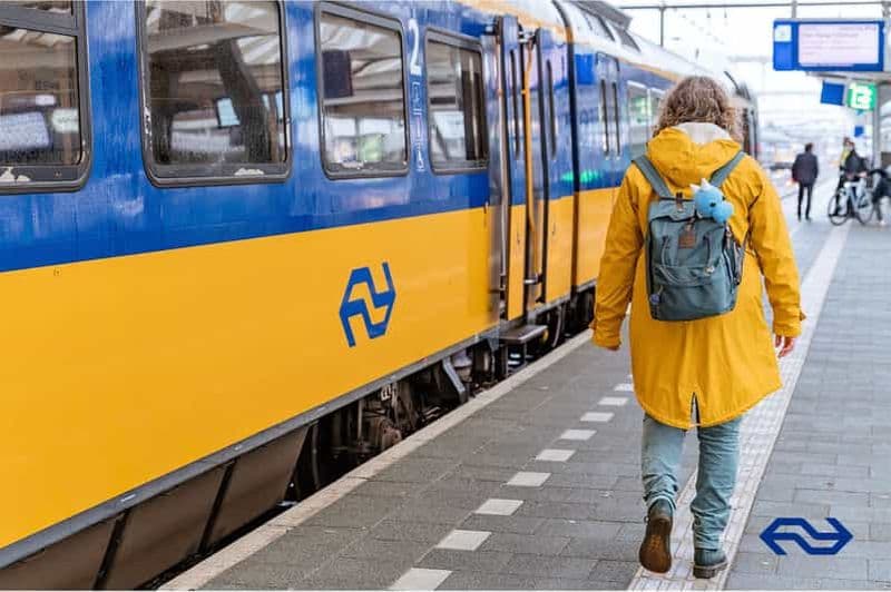 Billet Amsterdam : transfert en train entre l'aéroport de Schiphol et Amsterdam