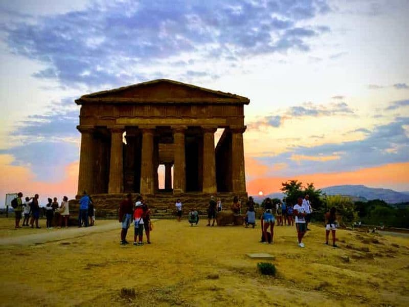 Billet Visite de la Vallée des Temples au coucher du soleil avec entrée coupe-file