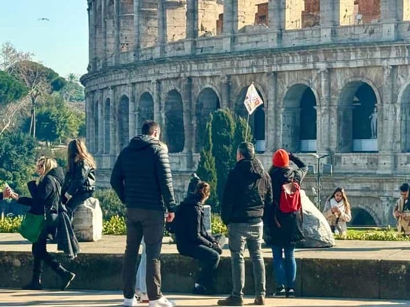Billet Rome : Colisée : visite guidée privée avec dégustation de vins et de mets