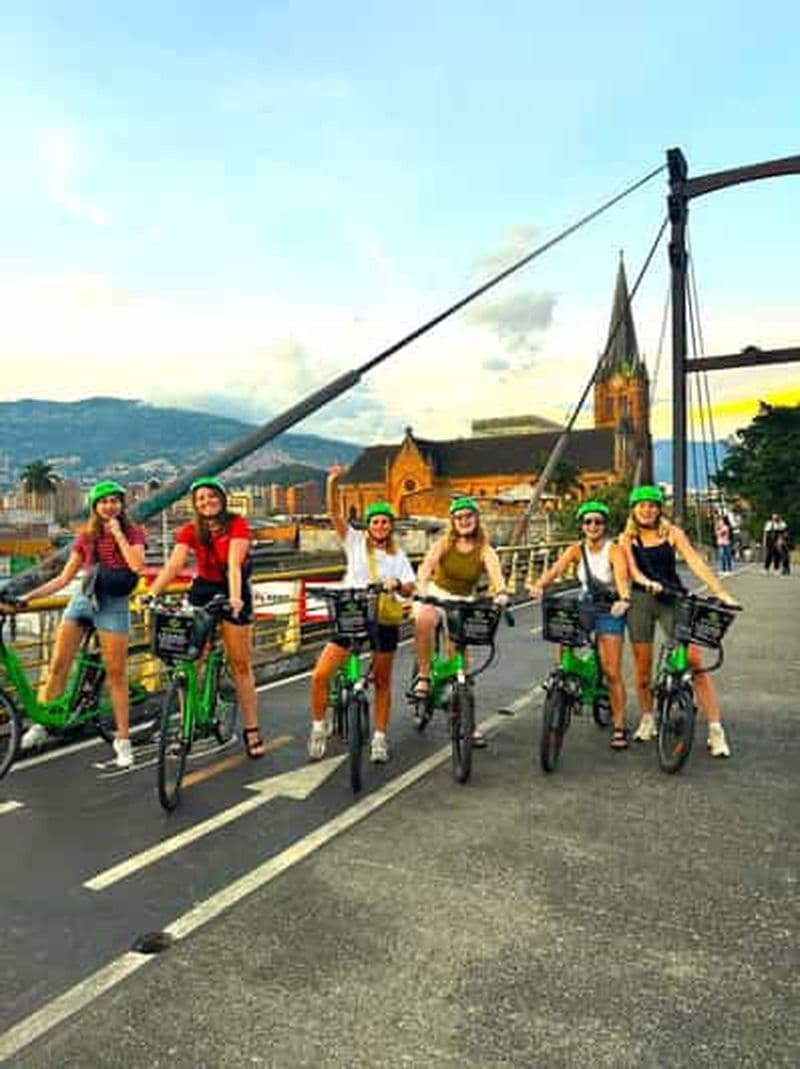 Billet Medellín : visite à vélo avec boissons et collations colombiennes