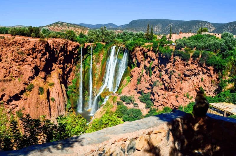Billet Au départ de Marrakech : cascades de l'Ouzoud, visite guidée de la région et tour en bateau
