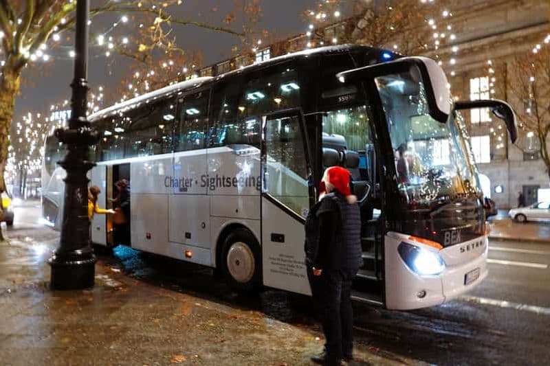 Billet Berlin : Visite en bus des lumières de Noël (2 heures), vin chaud inclus