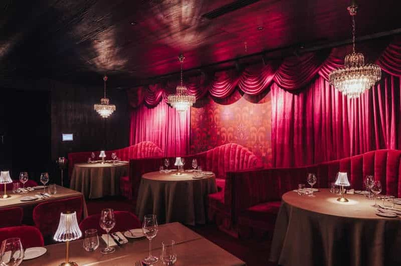 Billet Dubaï : Soirée cabaret avec dîner au Showhouse