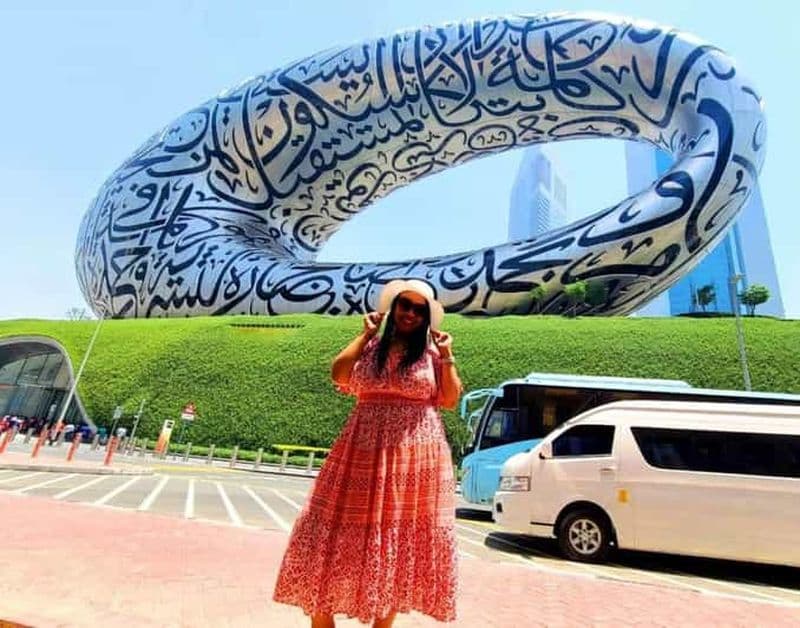 Billet Dubaï : Visite d'une demi-journée de la ville, du musée du futur, de la Mosquée bleue et de Burj