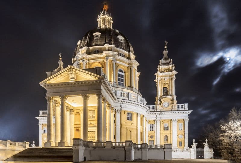 Billet Turin : La Basilique de Superga de nuit avec entrée