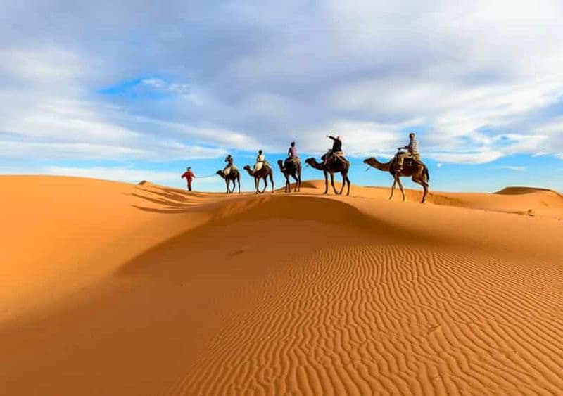 Billet Marrakech : 3 jours dans le désert de Merzouga, dîner-spectacle, quad et chameau