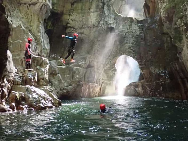 Billet Canyoning dans les Gorges de Chailles, en Chartreuse.