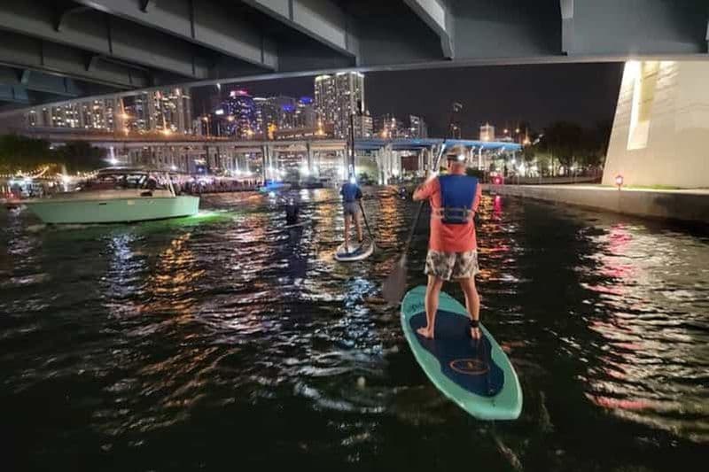Billet Miami : Visite nocturne des City Lights en SUP ou en Kayak