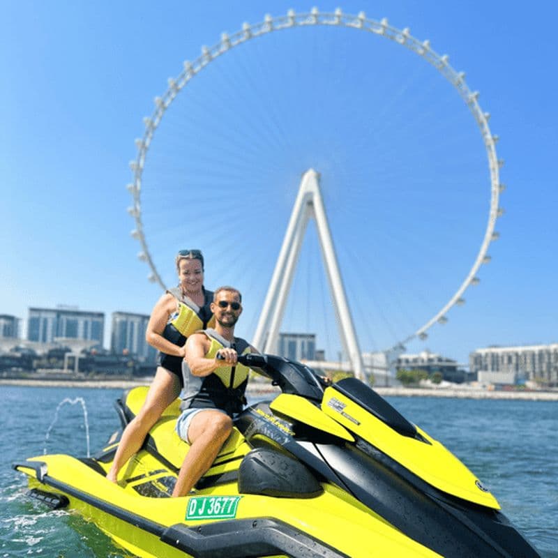 Billet Excursion à Palm Jumeirah : 90 minutes d'aventure en jet ski à Dubaï