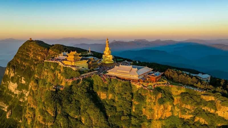 Billet Mont Emei : Découvrez la beauté naturelle et la culture bouddhiste
