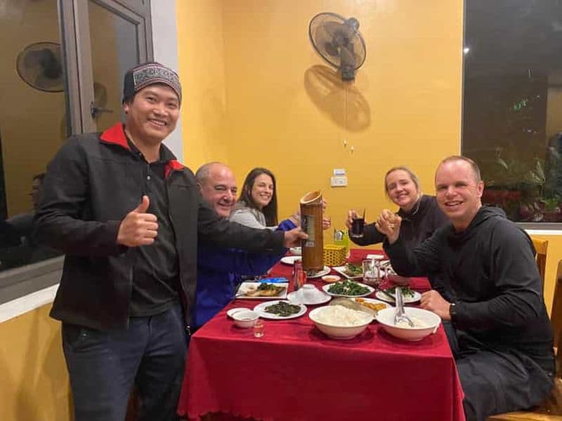 Billet Au départ de Hanoi : visite en bus de 3 jours dans le parc national de Ba Be pour faire du trekking