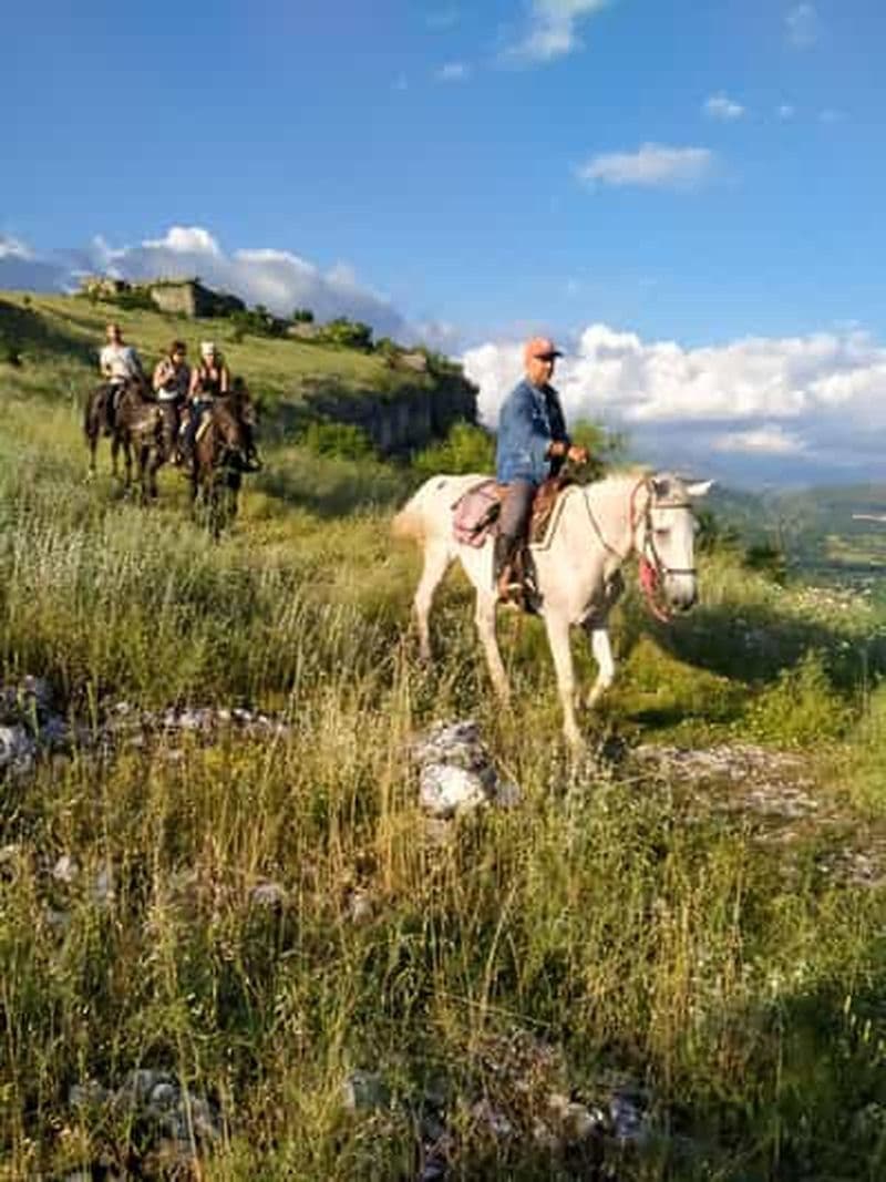 Billet Abruzzes : Aventure quotidienne à cheval dans le parc national du Simbruini