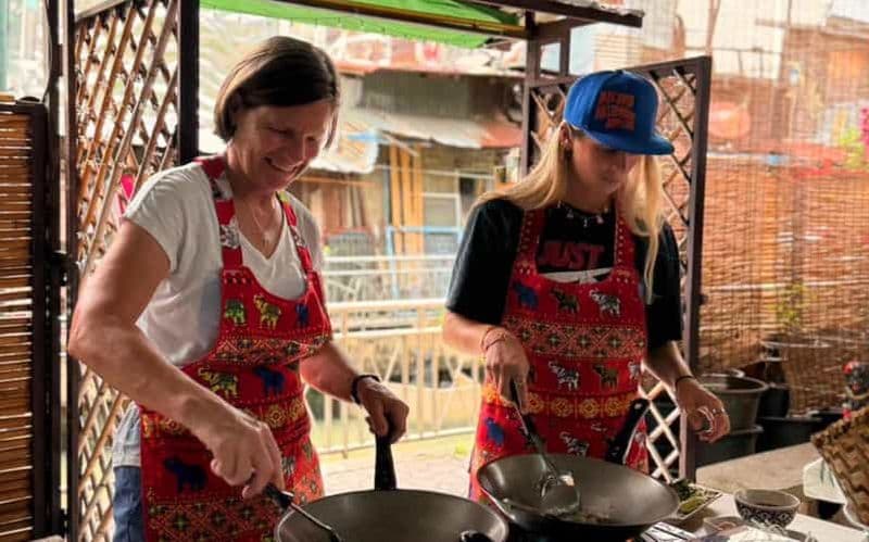 Billet Bangkok : cours de cuisine « Saveurs thaïlandaises préférées » par Smart Cook