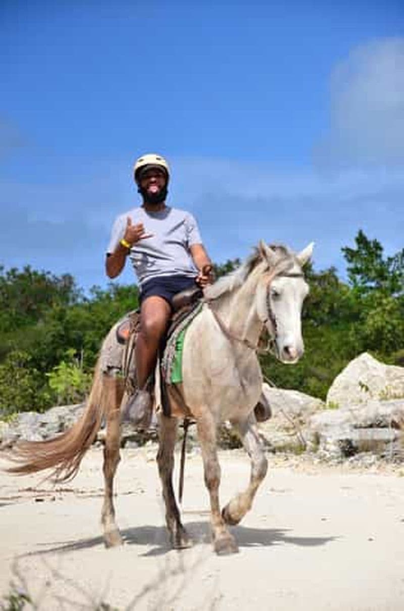 Billet Punta Cana : Parc d'aventure de Bávaro - Équitation et chutes d'eau