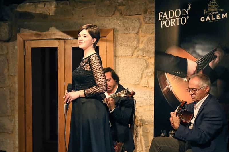 Billet Porto : Visite des caves Cálem, spectacle de fado et dégustation de vin