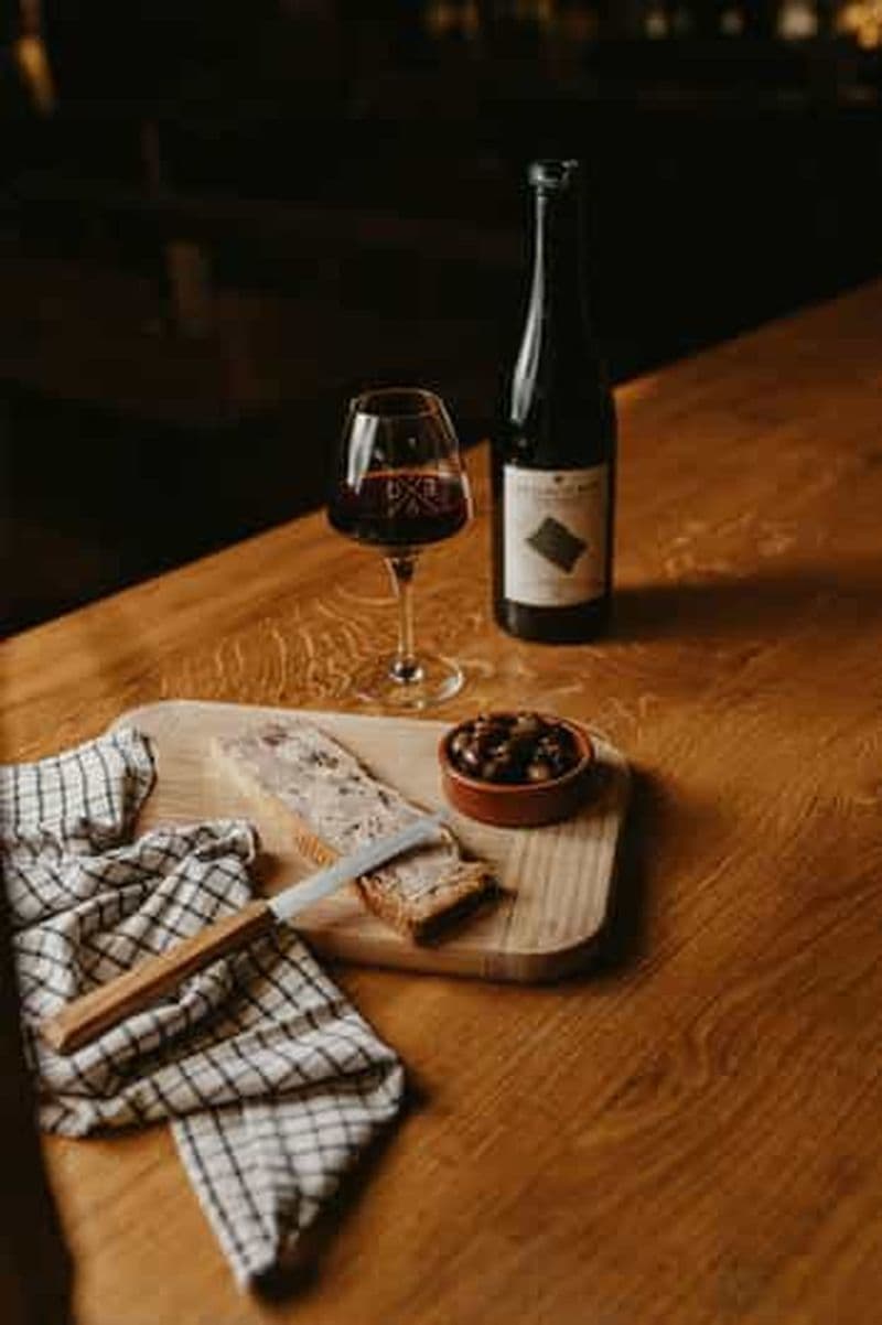 Billet Chamonix: Randonnée et Dégustation de Produits Locaux Face au Mont-Blanc