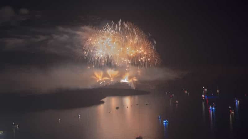 Billet Santorin : Croisière au coucher du soleil sur les volcans avec dîner
