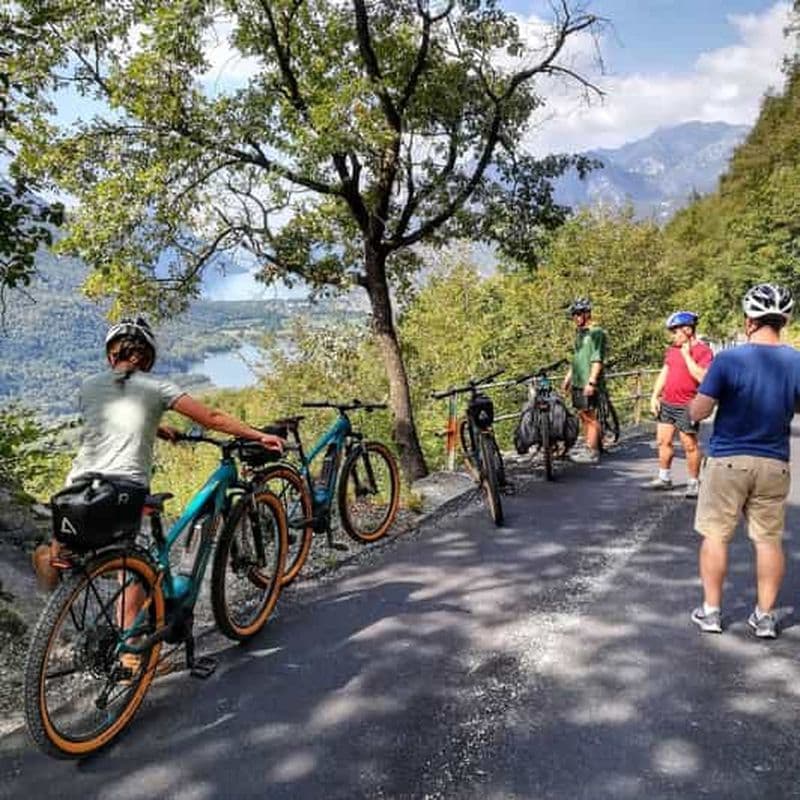 Billet Du lac de Côme au lac de Lugano : vélo électrique trois lacs panoramiques
