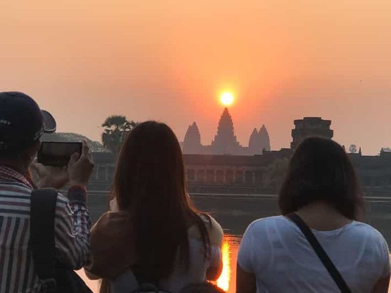 Billet Angkor Wat : visite privative en Jeep vintage au lever du soleil