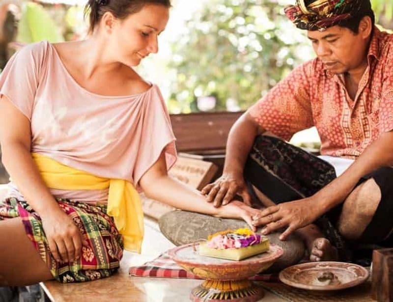 Billet Bali : Lecture des lignes de la main et visite à pied de la rizière de Jatiluwih