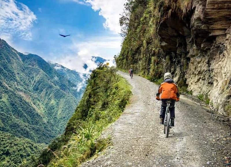 Billet La Paz : Route de la mort et salines d'Uyuni (3 jours)