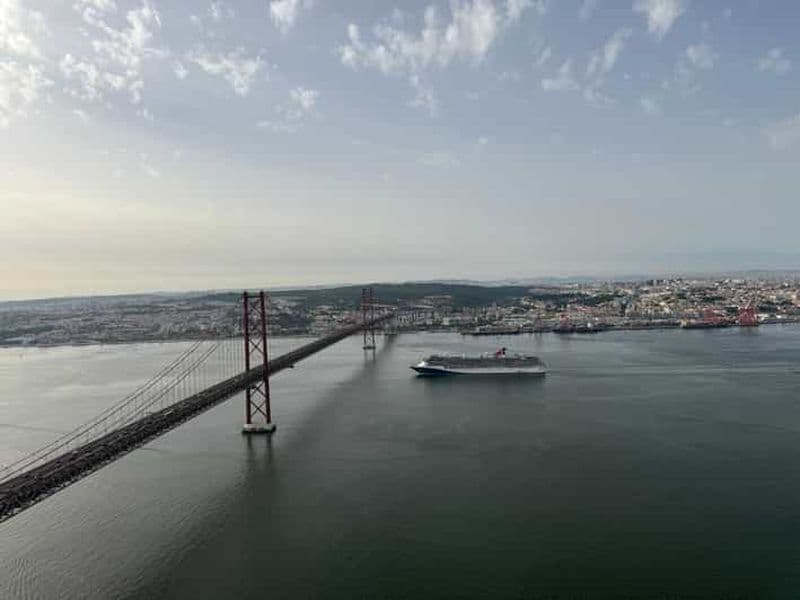 Billet Au départ de Lisbonne : Promenade à cheval, Dégustation, Visite de fermes et Cristo Rei