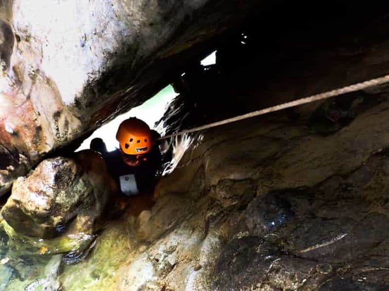 Billet Lac de Garde : Tour d'aventure en canyoning