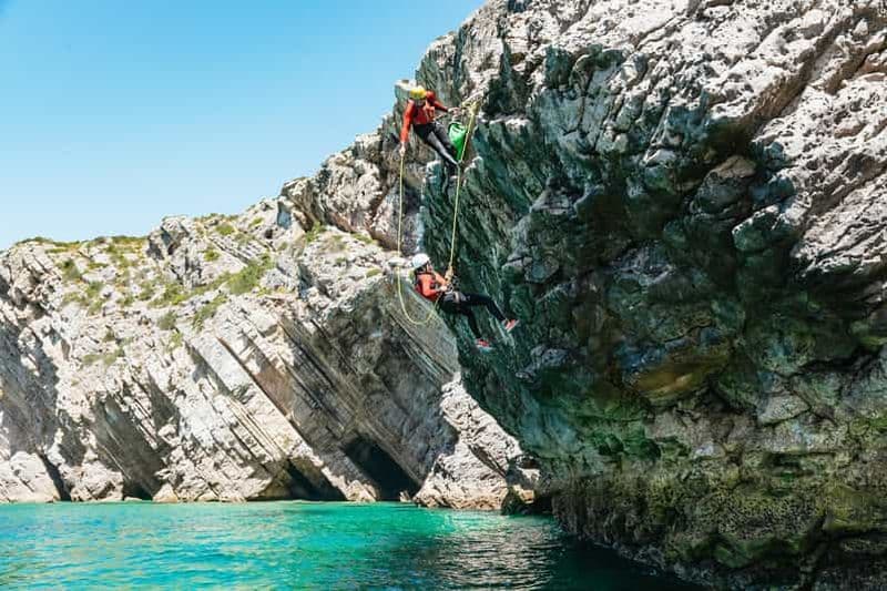 Billet Lisbonne : Aventure de coasteering dans le parc naturel de Sesimbra/Arrábida