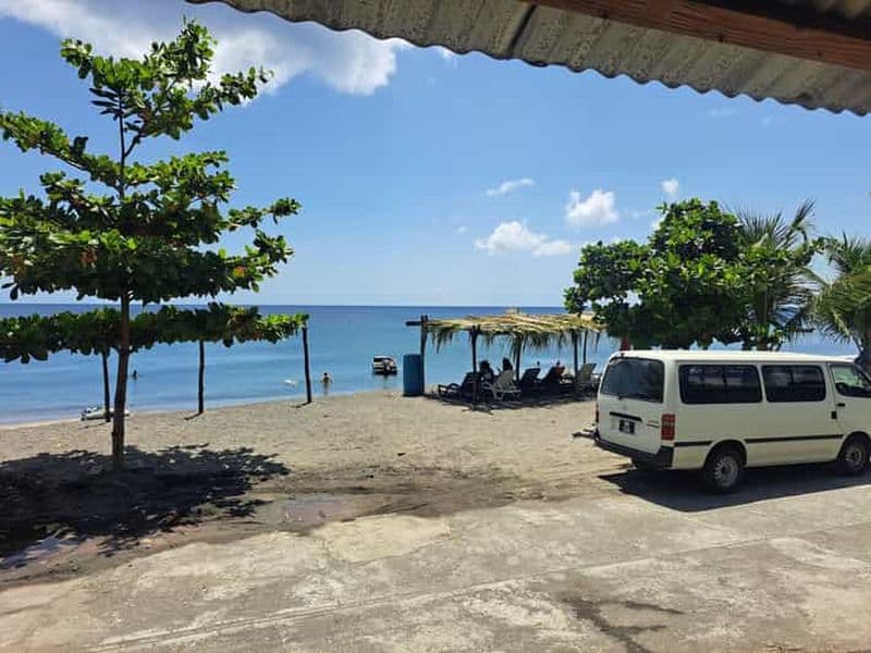 Billet Depuis Roseau : visite panoramique des cascades, de la gorge et de la plage