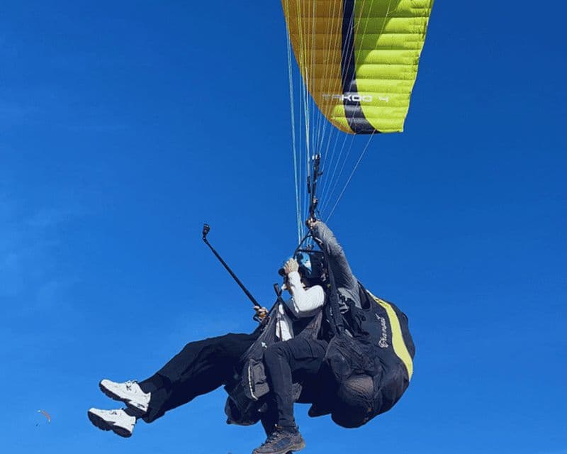 Billet Marrakech : excursion en parapente dans les montagnes de l'Atlas avec vidéo